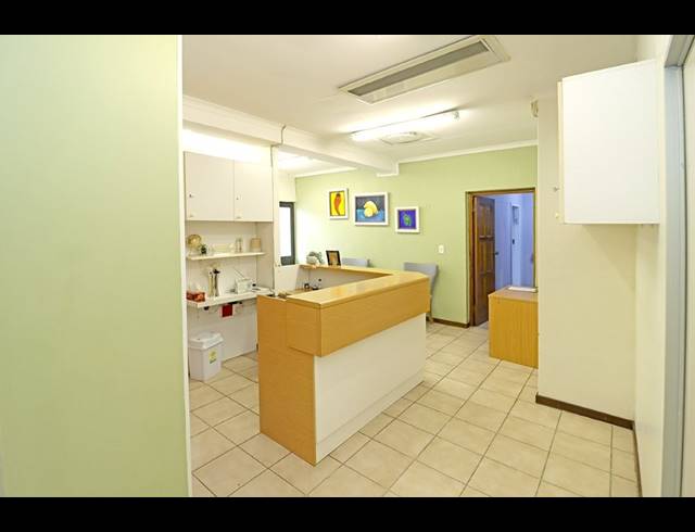 14.80M² OFFICE TO LET IN ORANGE GROVE